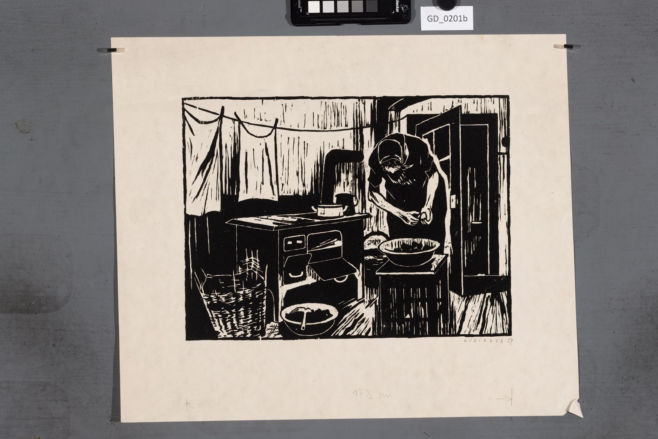 Jiřina Kubínová, V kuchyni / loupání brambor, 1957, Dřevořez,26 x 34,2, 39,9 x 47,7, Silovský