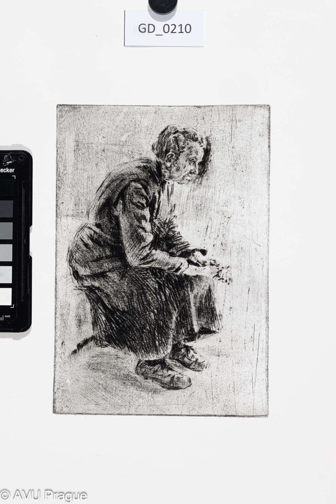 Jiřina Kubínová, Sedící stará žena,Suchá jehla, 21,3 x 14,3, 50 x 35,Silovský, novotisk z originální matrice 2023