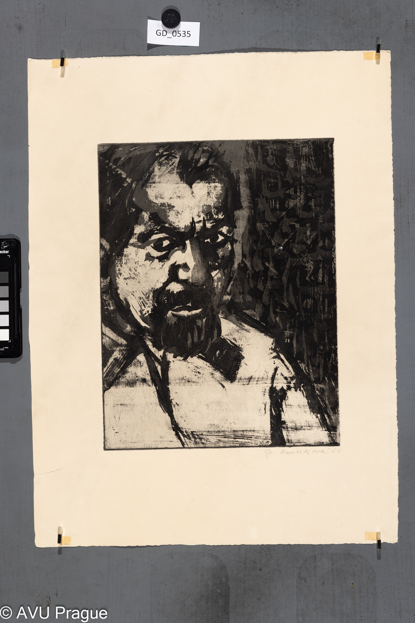 Jarmila Kaušitzová, Hlava, 1965,Akvatinta, 32 x 24,6, 51,8 x 38,2,Tittelbach? Silovský?