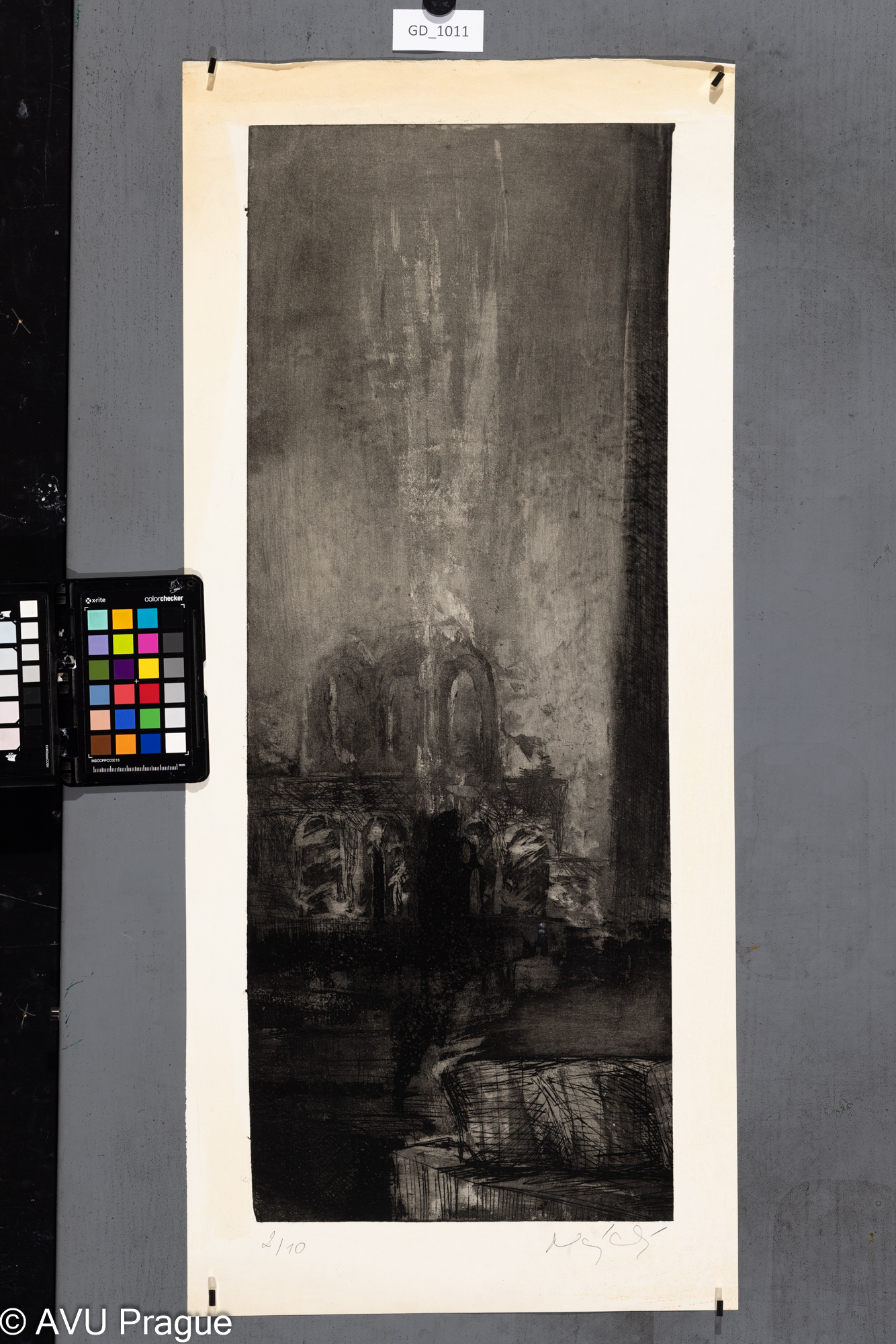 Zuzana Nováčková, Chrám, Lept / akvatinta, 66,1 x 25,2, 75,4 x 32,8,Čepelák