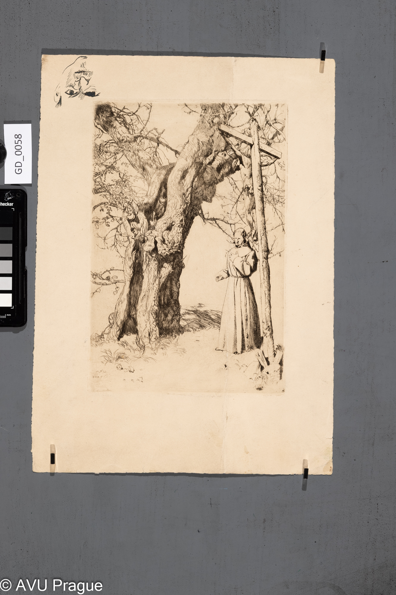 Strom, mnich, kříž s kristem