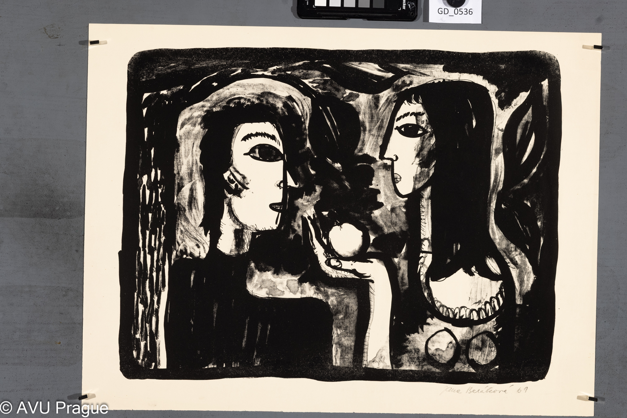 Dva profily_muž a žena s jablkem